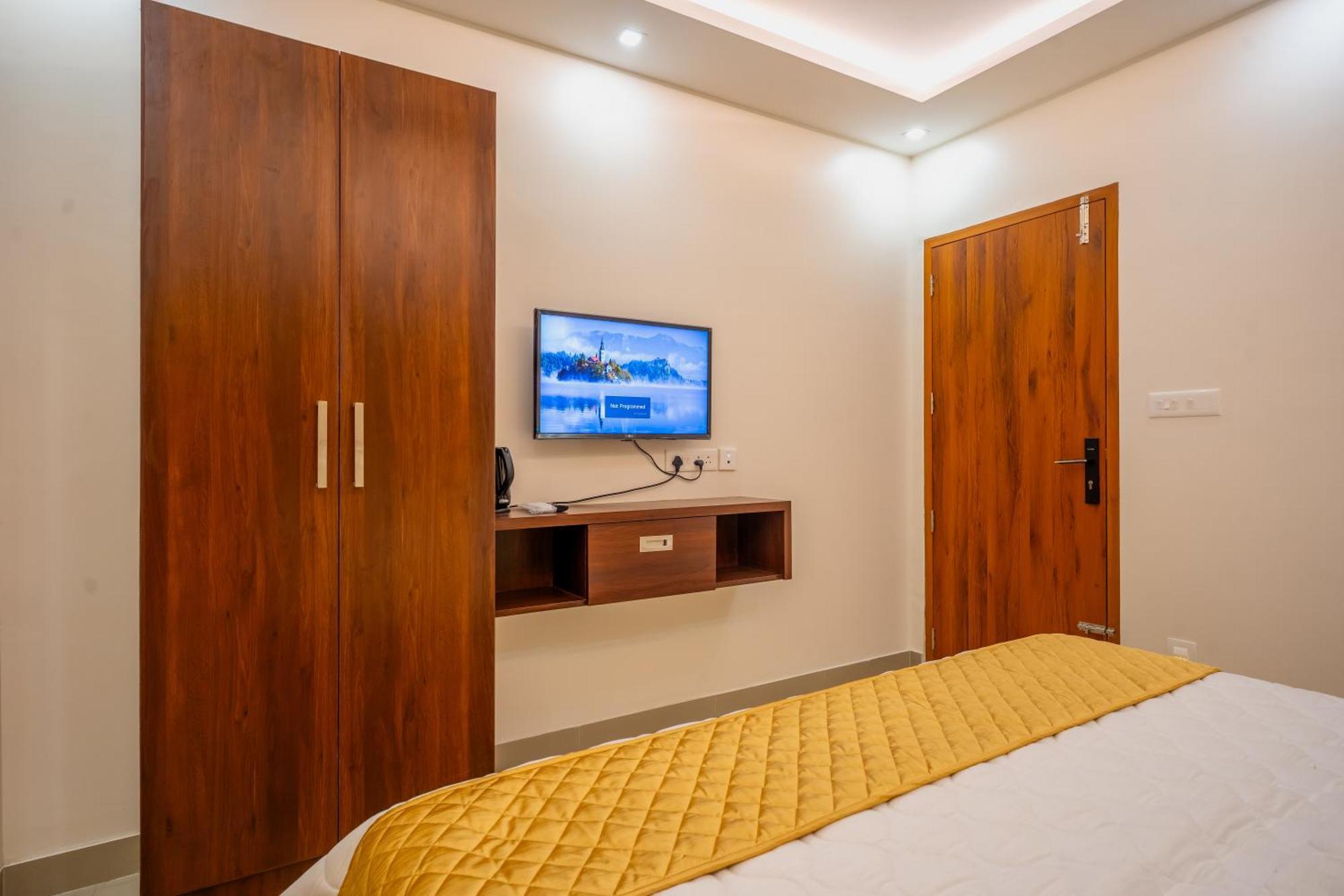 ホテル Metro Residency Tirur エクステリア 写真