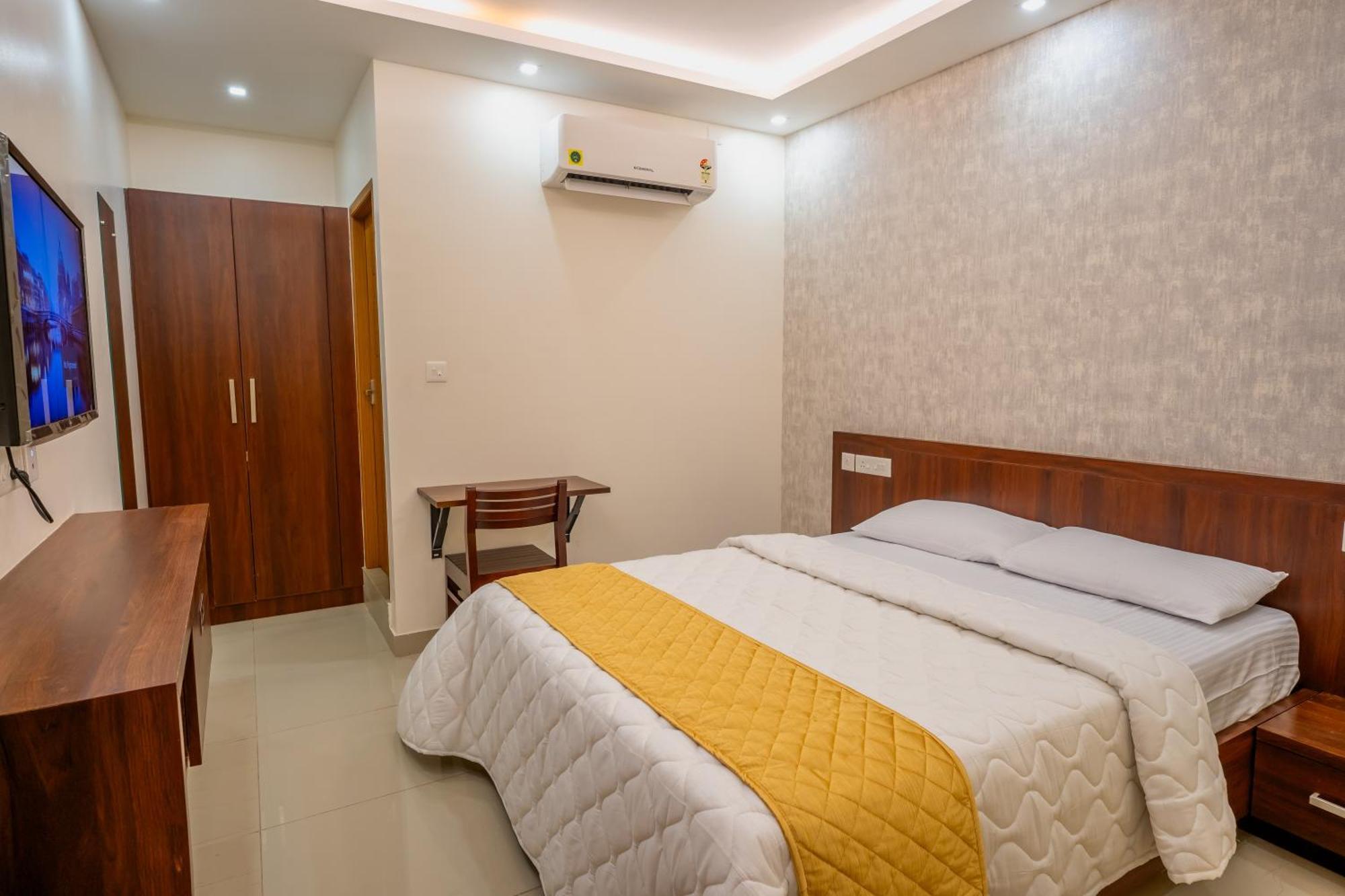 ホテル Metro Residency Tirur エクステリア 写真